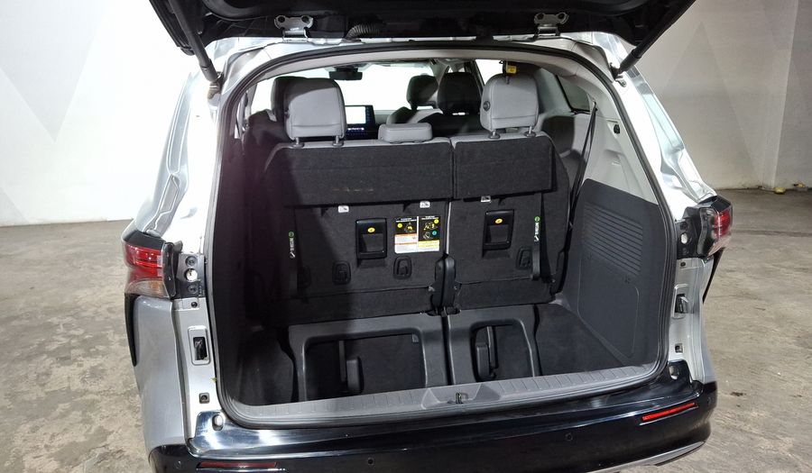 Toyota Sienna 2.5 HEV LIMITED AUTO Minivan 2023