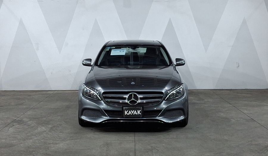 Mercedes Benz Clase C 2.0 200 CGI SPORT AT Sedan 2017