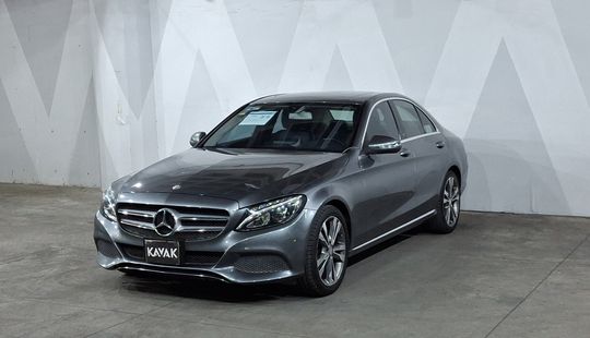 Mercedes Benz • Clase C
