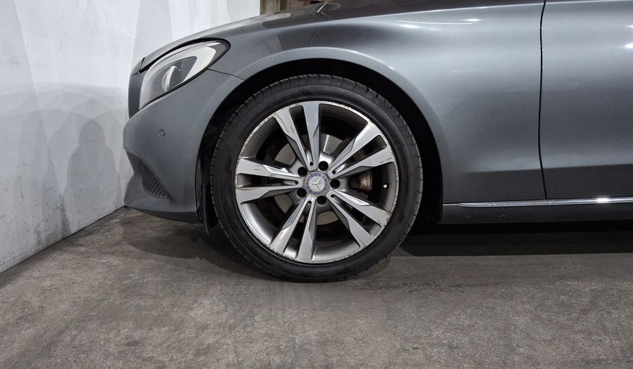 Mercedes Benz Clase C 2.0 200 CGI SPORT AT Sedan 2017