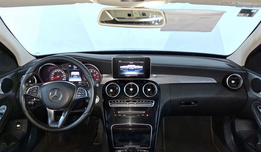 Mercedes Benz Clase C 2.0 200 CGI SPORT AT Sedan 2017