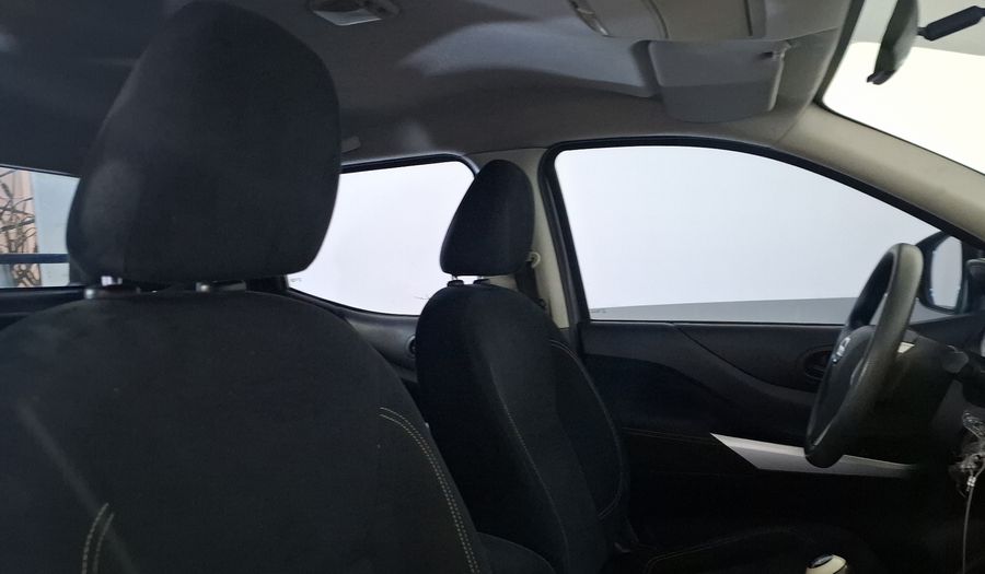 Nissan Np300 2.5 XE TM AC PAQ SEG Pickup 2017
