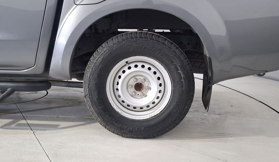 Nissan Np300 2.5 XE TM AC PAQ SEG Pickup 2017