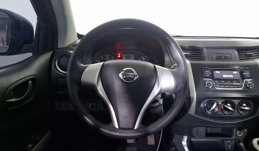 Nissan Np300 2.5 XE TM AC PAQ SEG Pickup 2017