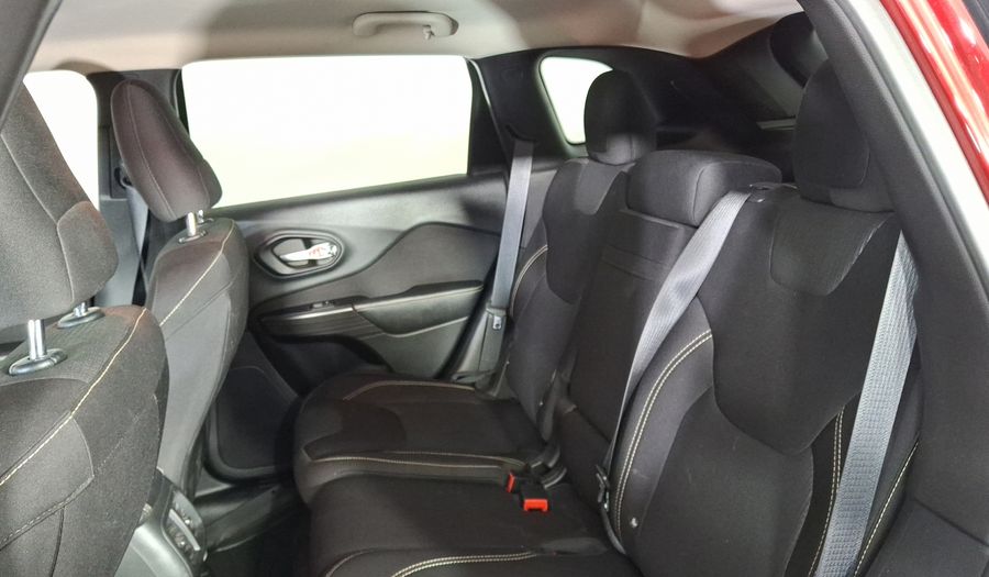 Jeep Cherokee 2.4 LATITUDE Suv 2015