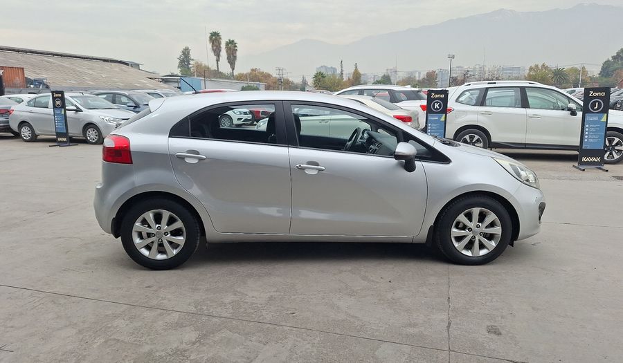 Kia Rio 5 1.4 EX AUTO DAB ABS AC 5HB Hatchback 2014