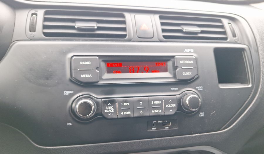 Kia Rio 5 1.4 EX AUTO DAB ABS AC 5HB Hatchback 2014