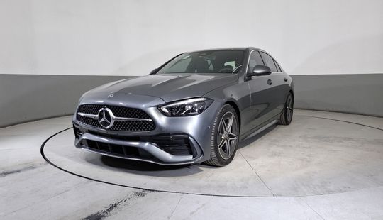 Mercedes Benz • Clase C