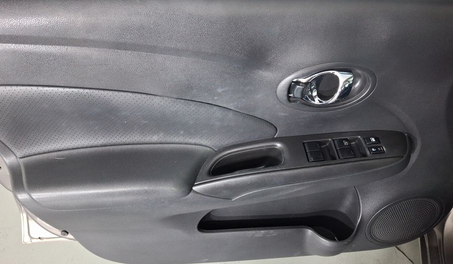 Nissan Versa EXCLUSIVE NAVI AT AC Sedan 2016
