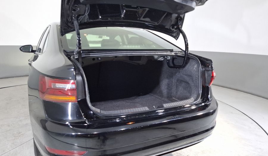 Volkswagen Jetta 1.4 TRENDLINE Sedan 2019