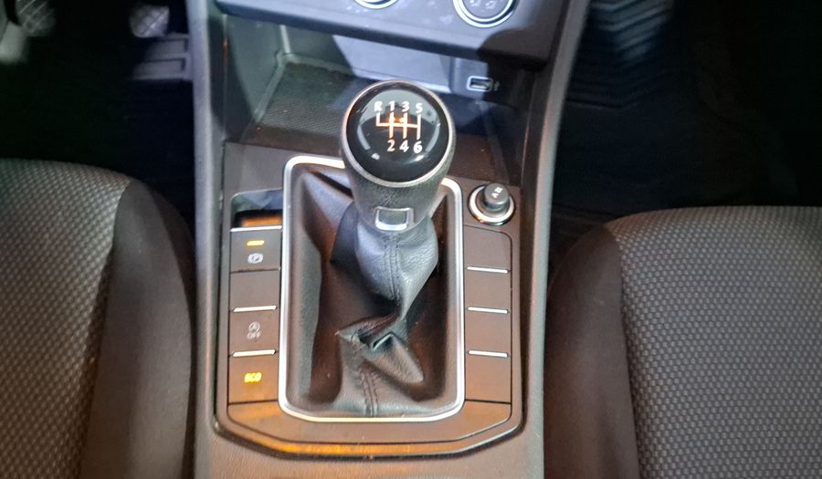 Volkswagen Jetta 1.4 TRENDLINE Sedan 2019