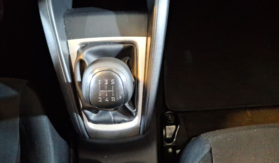 Nissan Versa 1.6 SENSE Sedan 2023