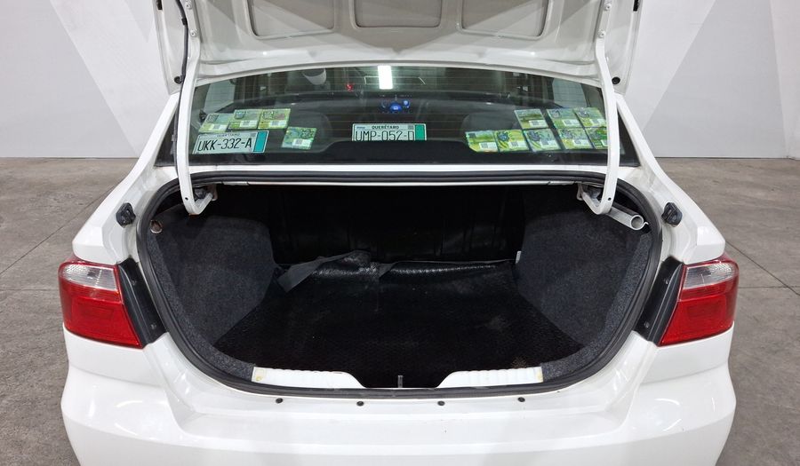 Volkswagen Gol 1.6 SEDAN TRENDLINE Sedan 2017