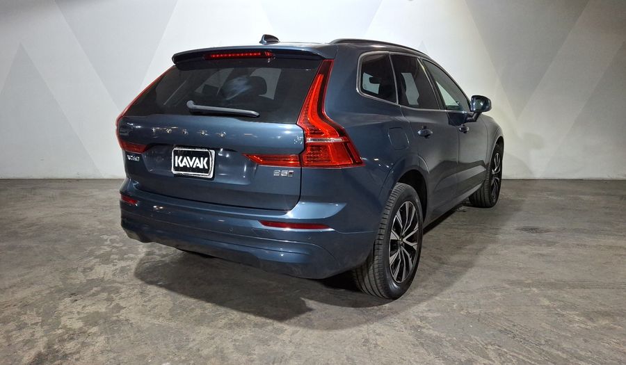 Volvo Xc60 2.0 B5 MHEV PLUS AUTO AWD Suv 2023