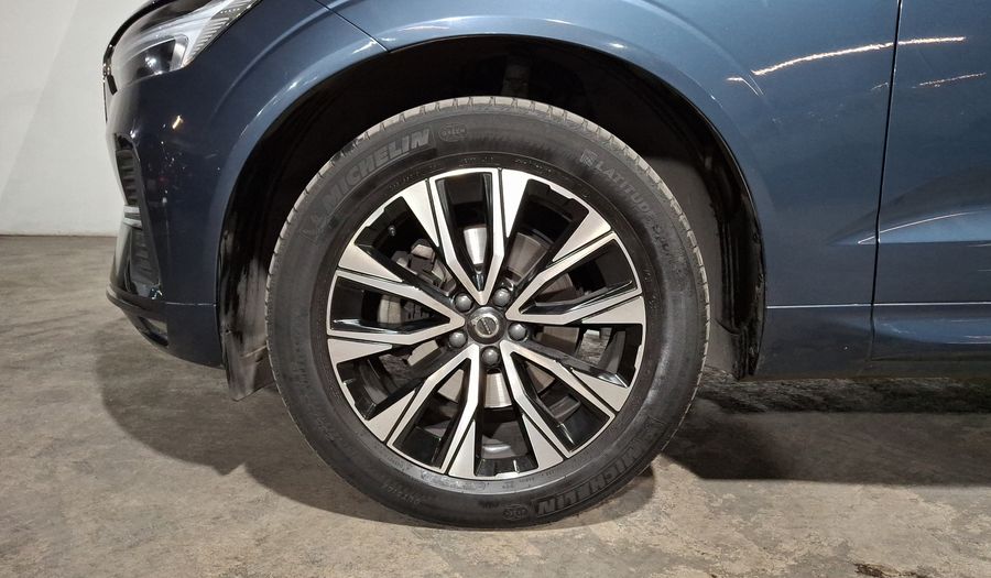 Volvo Xc60 2.0 B5 MHEV PLUS AUTO AWD Suv 2023