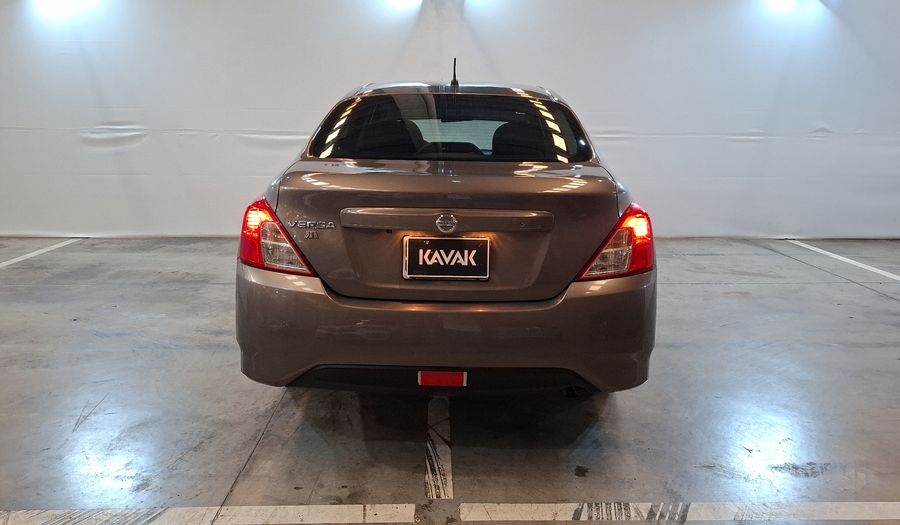 Nissan Versa 1.6 ADVANCE Sedan 2018
