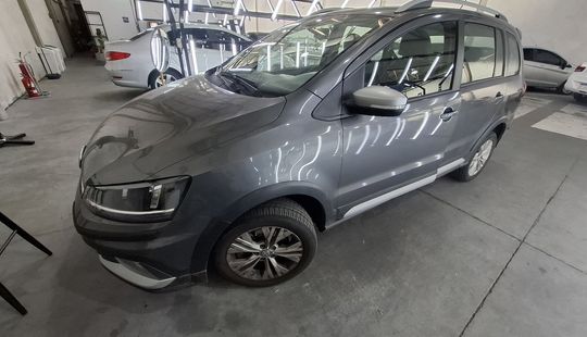 Volkswagen • Suran Cross