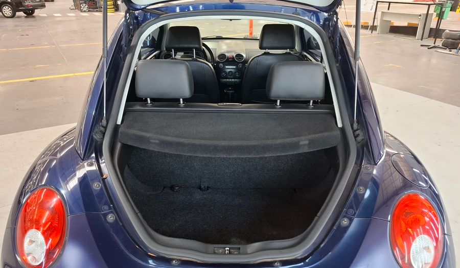 Volkswagen New Beetle 2.0 LUXURY AT Hatchback 2008