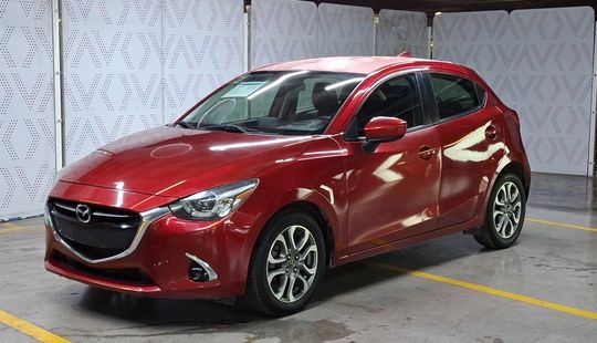 Mazda • Mazda 2
