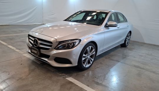 Mercedes Benz • Clase C