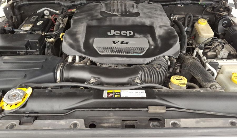 Jeep Wrangler 3.6 UNLIMITED SAHARA 4X4 ATX Suv 2016