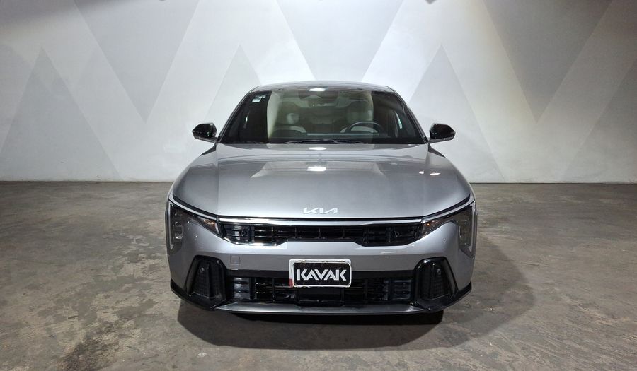 Kia K4 2.0 GT LINE IVT Sedan 2025