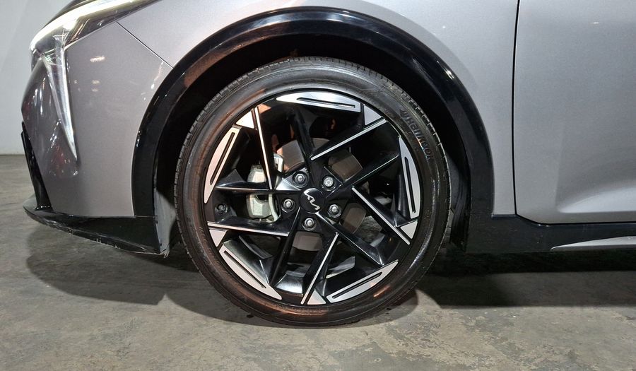 Kia K4 2.0 GT LINE IVT Sedan 2025