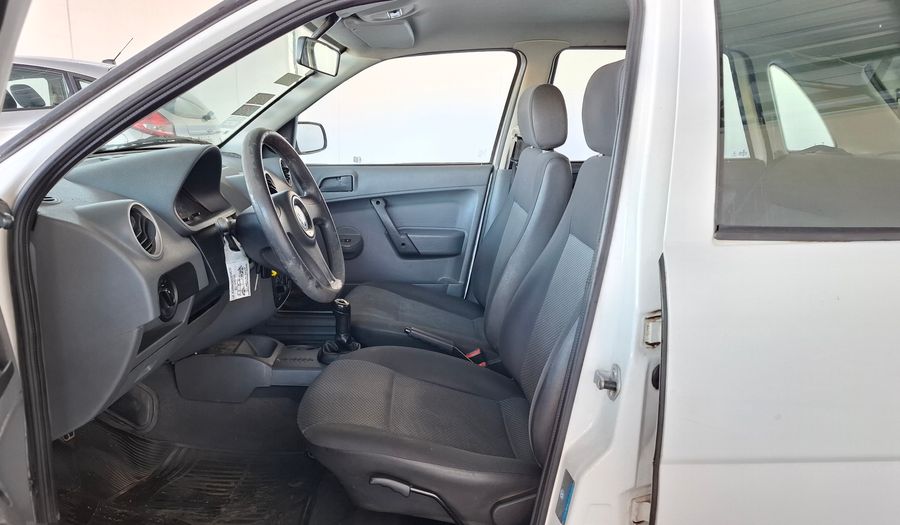 Volkswagen Gol 1.4 POWER (DA+AA) Hatchback 2013