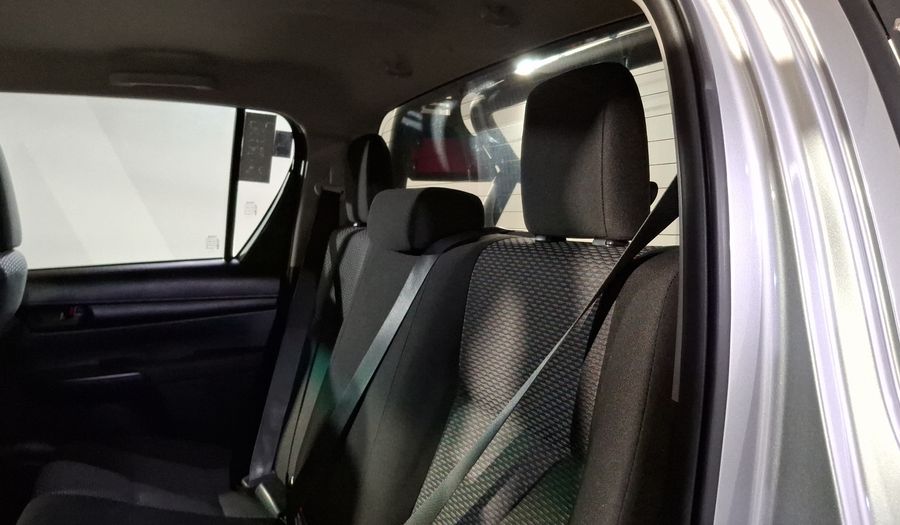 Toyota Hilux 2.7 SR DOBLE CABINA Pickup 2023