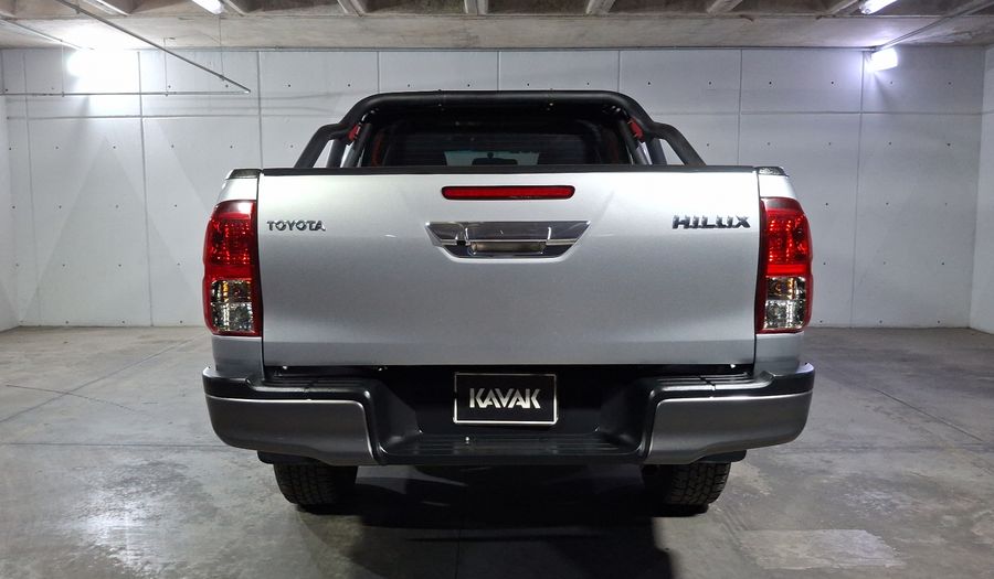 Toyota Hilux 2.7 SR DOBLE CABINA Pickup 2023