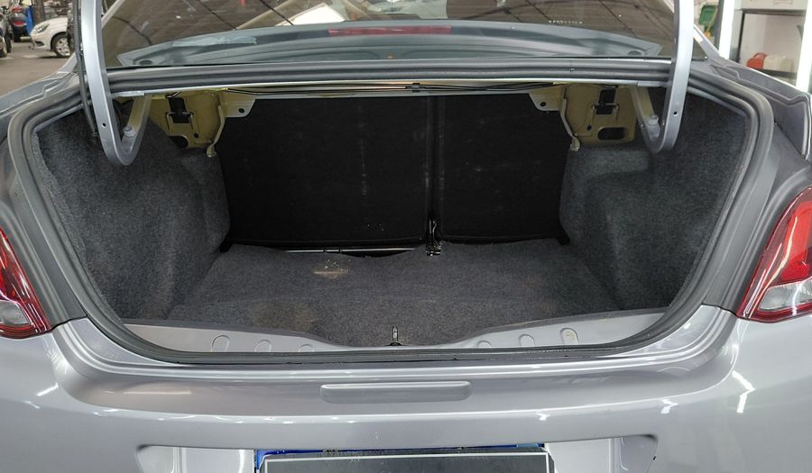 Peugeot 301 1.6 HDI ALLURE Sedan 2019