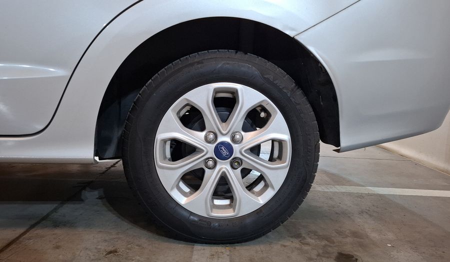 Ford Figo 1.5 FIGO TITANIUM AT Sedan 2017