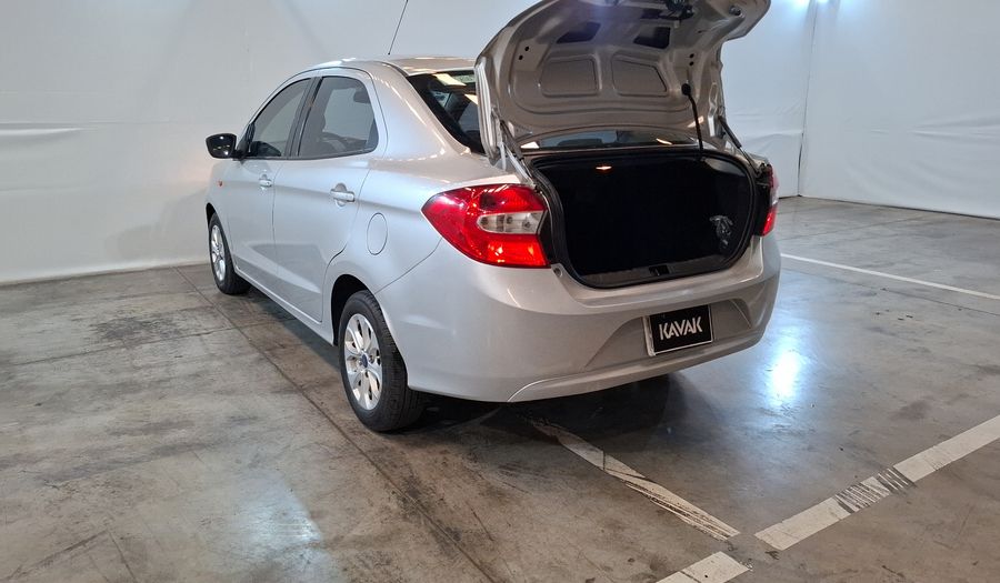 Ford Figo 1.5 FIGO TITANIUM AT Sedan 2017