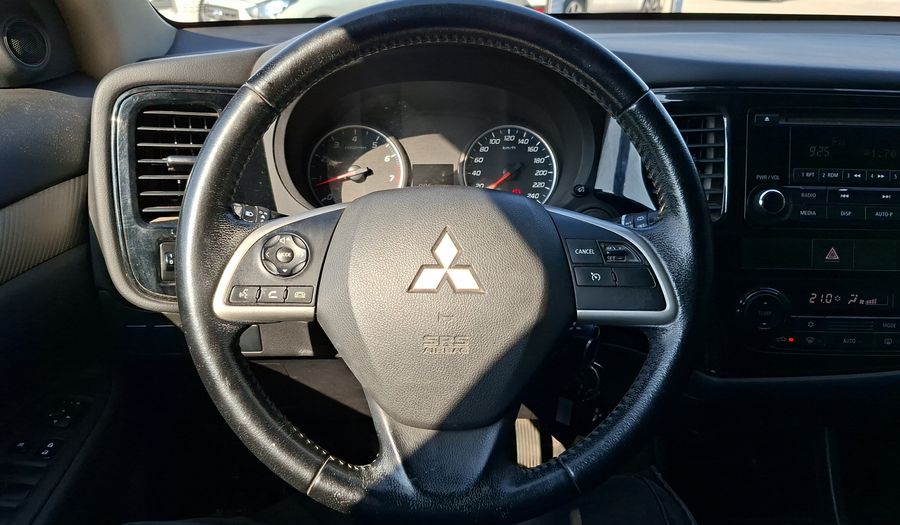Mitsubishi Outlander 2.0 Suv 2015