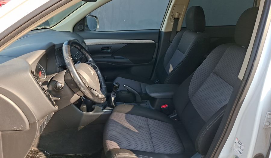 Mitsubishi Outlander 2.0 Suv 2015