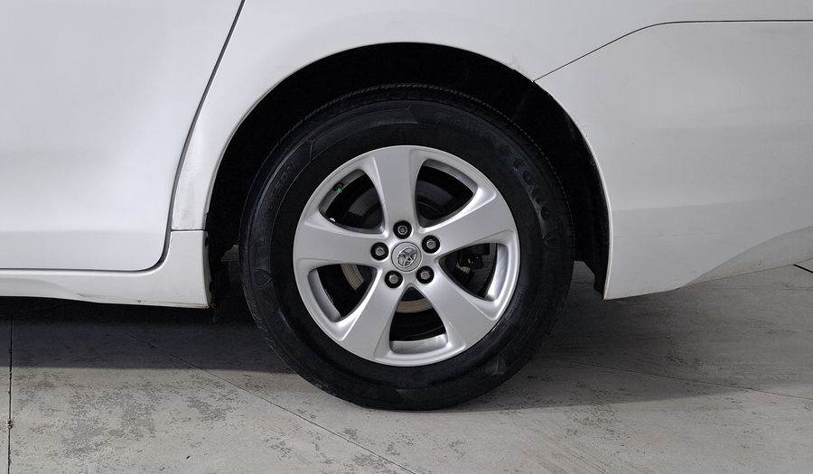 Toyota Sienna 3.5 LE AT Minivan 2013