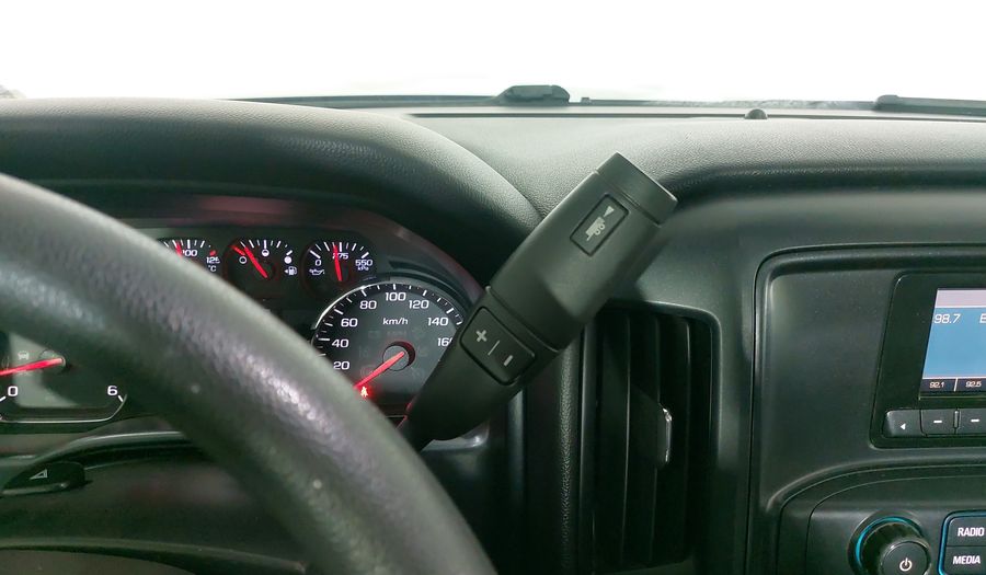Chevrolet Silverado 2500 5.3 CAB EXTENDIDA A V8 AT Pickup 2015