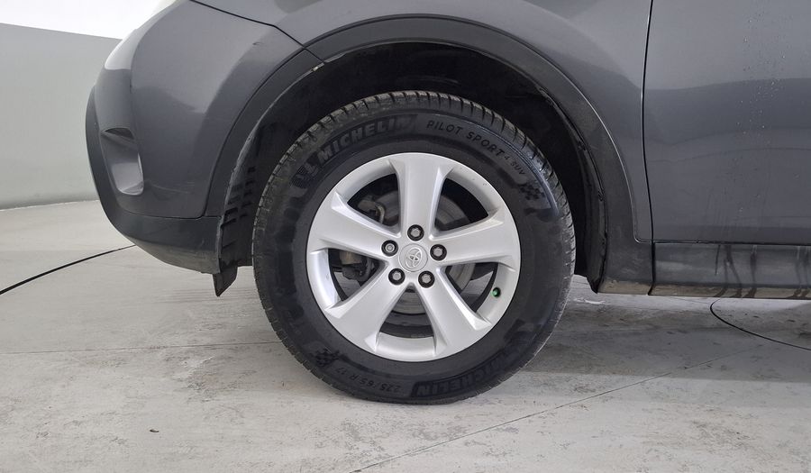 Toyota Rav4 2.5 XLE AWD AT Suv 2014