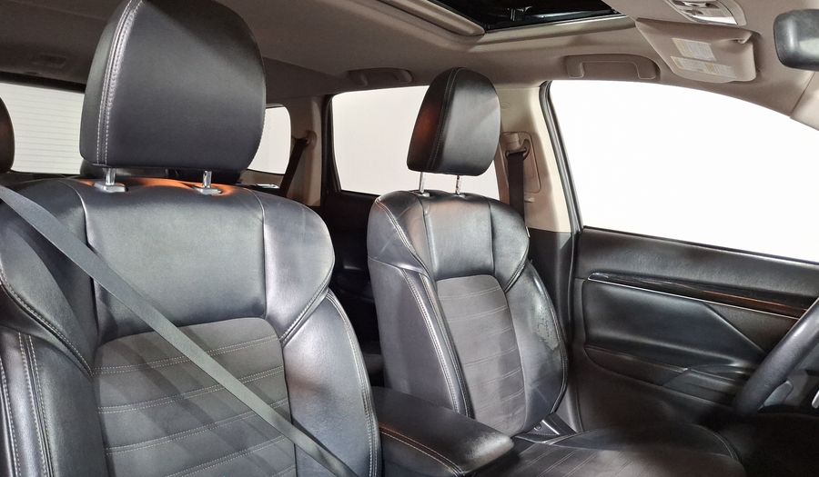 Mitsubishi Outlander 2.4 LIMITED CVT Suv 2019