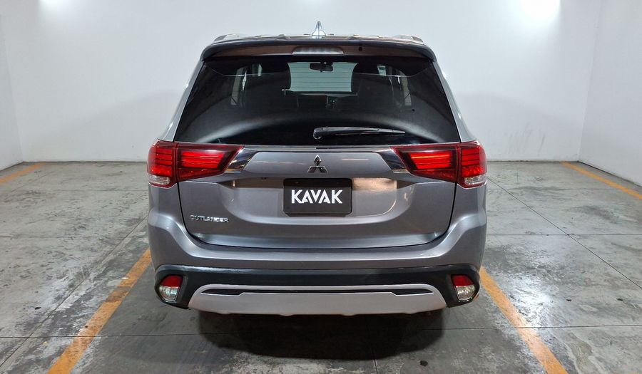 Mitsubishi Outlander 2.4 LIMITED CVT Suv 2019