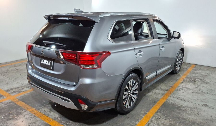 Mitsubishi Outlander 2.4 LIMITED CVT Suv 2019