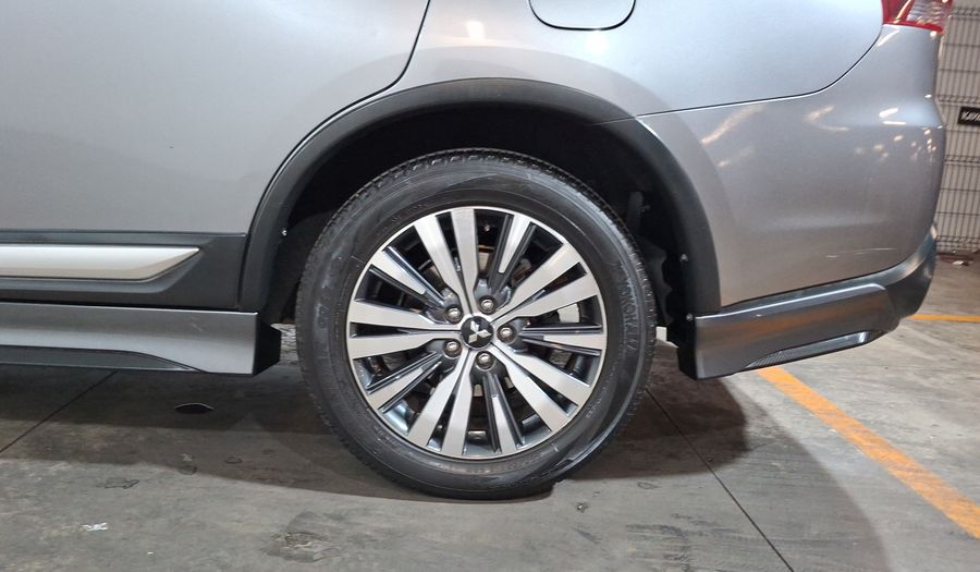 Mitsubishi Outlander 2.4 LIMITED CVT Suv 2019