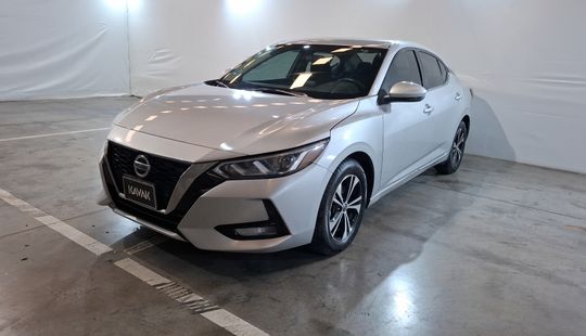 Nissan • Sentra