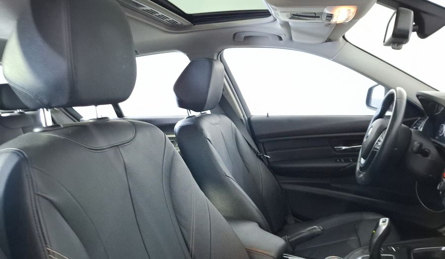Bmw Serie 3 2.0 328IA LUXURY LINE Sedan 2015