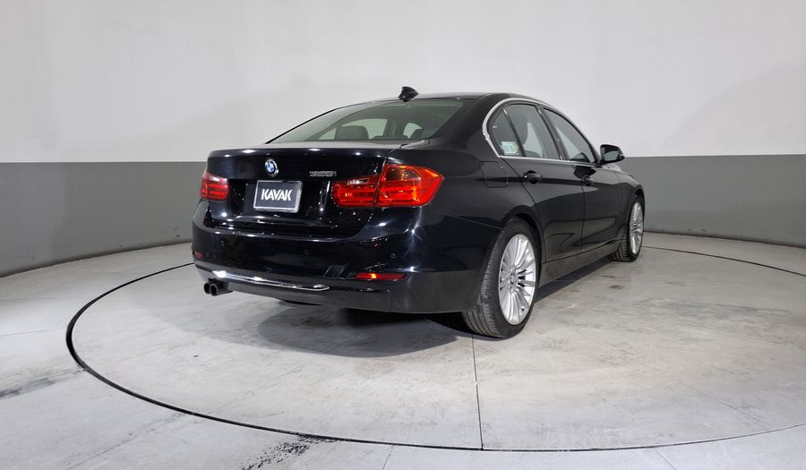 Bmw Serie 3 2.0 328IA LUXURY LINE Sedan 2015