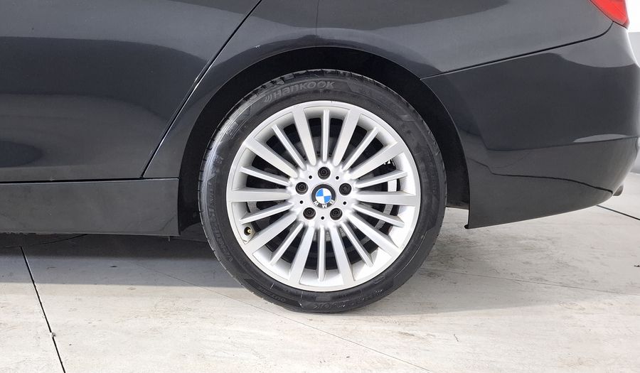 Bmw Serie 3 2.0 328IA LUXURY LINE Sedan 2015