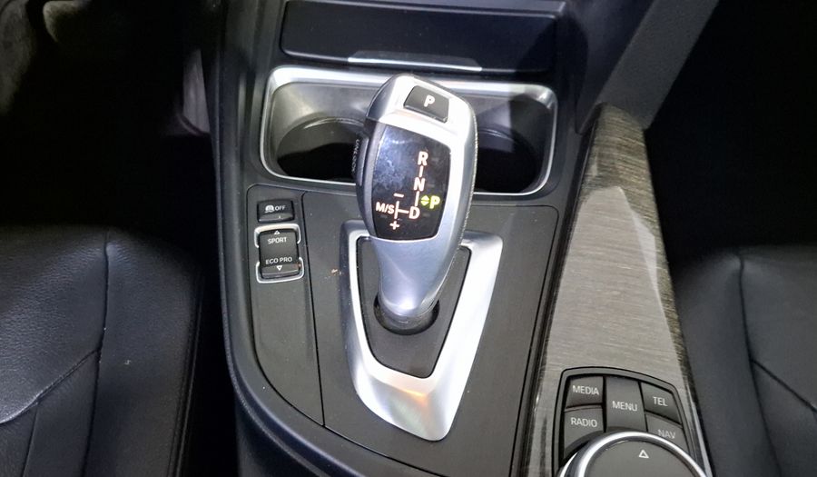 Bmw Serie 3 2.0 328IA LUXURY LINE Sedan 2015