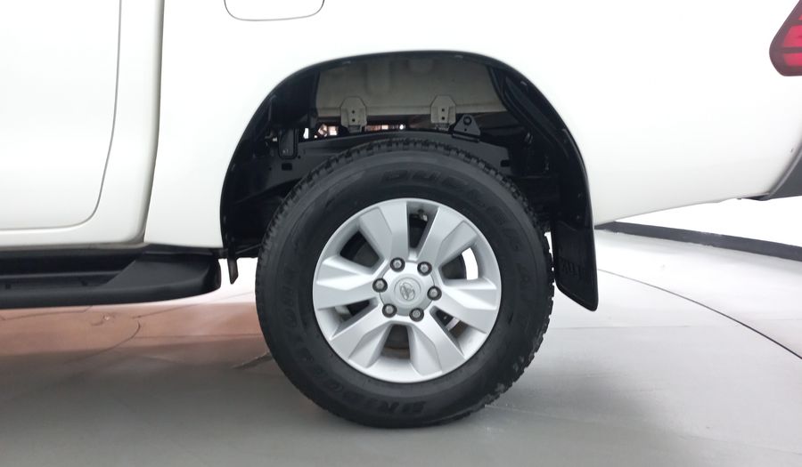 Toyota Hilux 2.7 DOBLE CABINA SR (D-CAB MID) Pickup 2020