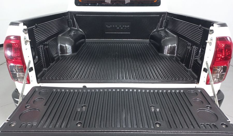 Toyota Hilux 2.7 DOBLE CABINA SR (D-CAB MID) Pickup 2020