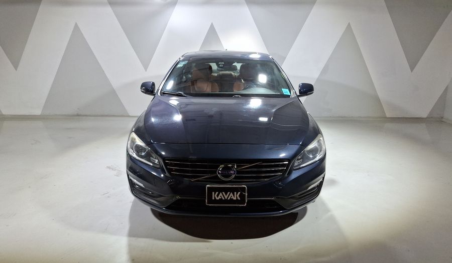 Volvo S60 2.0 T5 MOMENTUM AT Sedan 2014